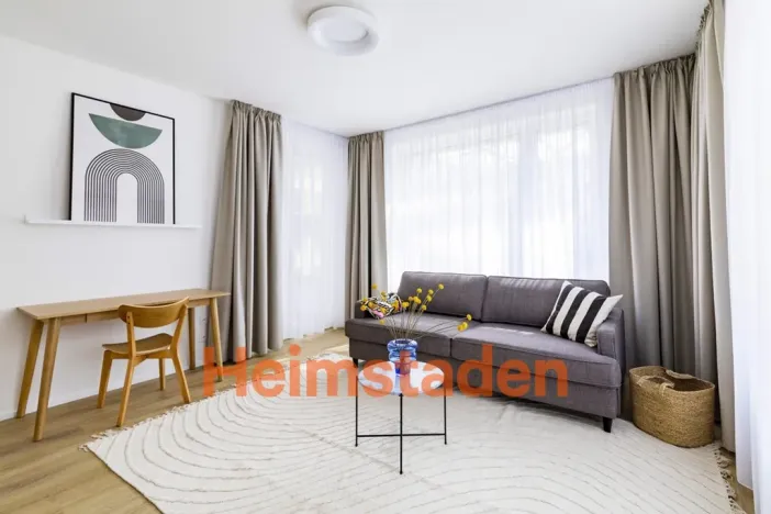 Pronájem bytu 2+1, Praha - Holešovice, U Pergamenky, 61 m2