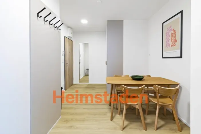 Pronájem bytu 2+1, Praha - Holešovice, U Pergamenky, 61 m2