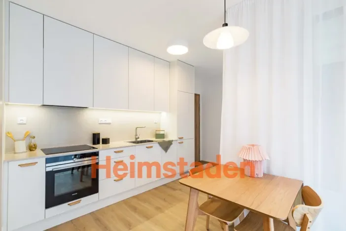 Pronájem bytu 1+kk, Praha - Holešovice, Vrbenského, 34 m2