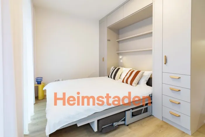 Pronájem bytu 1+kk, Praha - Holešovice, Vrbenského, 34 m2