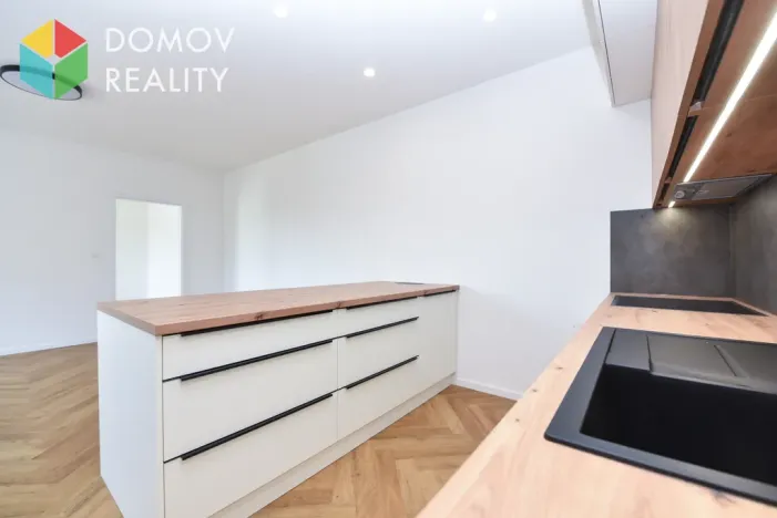 Prodej bytu 2+kk, Chyňava, Obecní, 64 m2