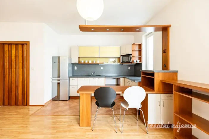 Pronájem bytu 2+kk, Praha - Záběhlice, Kamelova, 54 m2