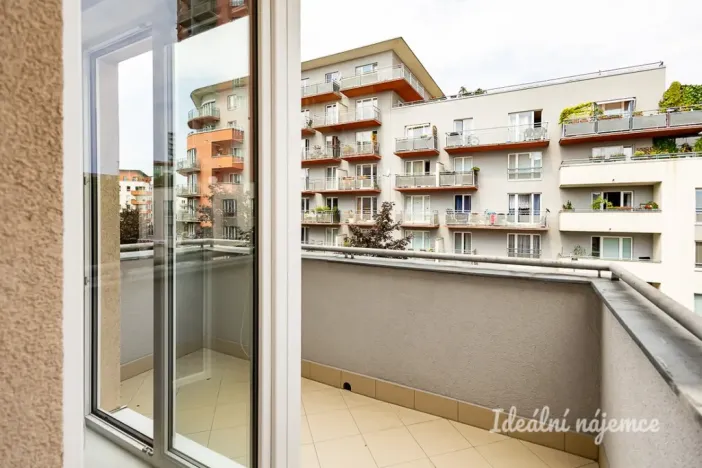Pronájem bytu 2+kk, Praha - Záběhlice, Kamelova, 54 m2