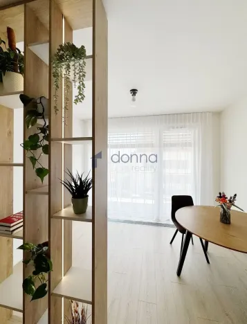 Pronájem bytu 1+kk, Praha, Jáchymovská, 33 m2