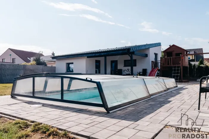 Prodej rodinného domu, Hrušky, Na Zahajce, 117 m2