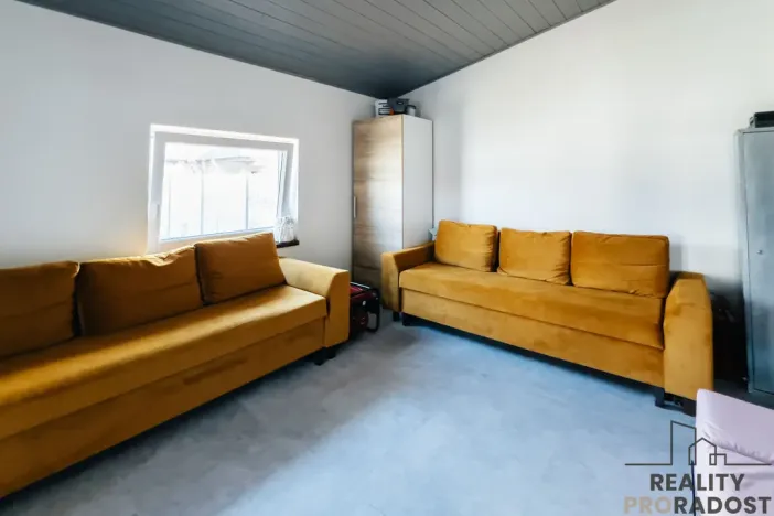 Prodej rodinného domu, Hrušky, Na Zahajce, 117 m2