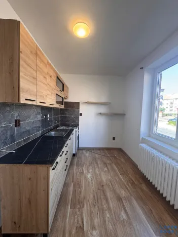 Pronájem bytu 2+1, Jirkov, Karla Čapka, 51 m2