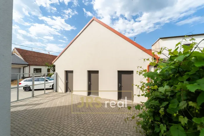 Pronájem bytu 3+kk, Přísnotice, 75 m2