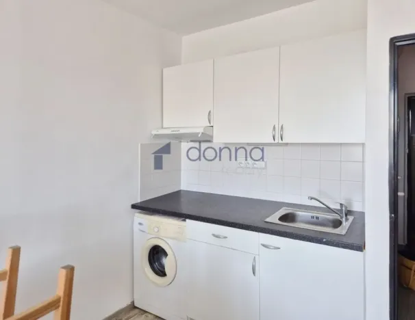 Pronájem bytu 1+kk, Praha, Káranská, 24 m2
