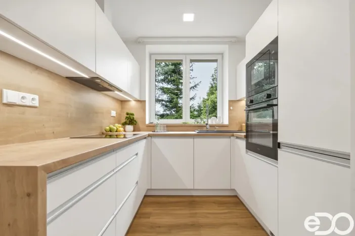 Prodej bytu 3+1, Liberk - Uhřínov, 56 m2