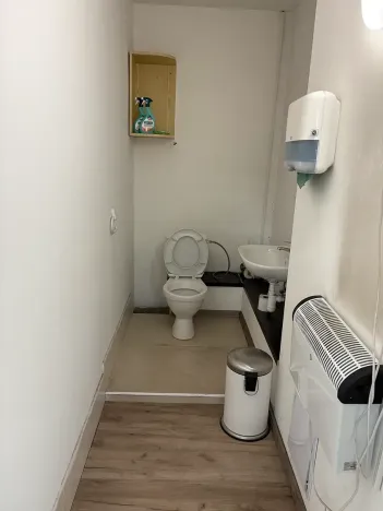 Pronájem skladu, Praha - Kunratice, Dobronická, 390 m2