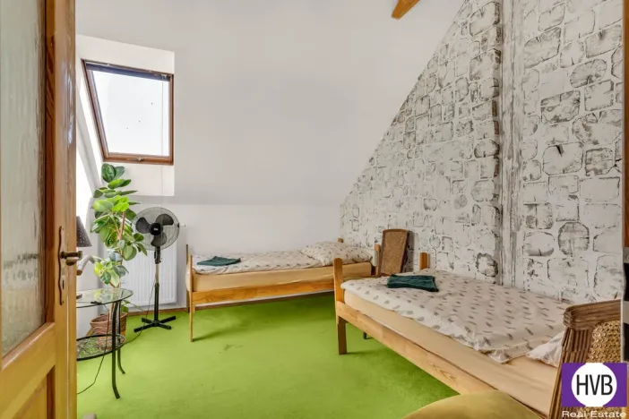 Prodej obchodního prostoru, Žižice - Luníkov, 1900 m2