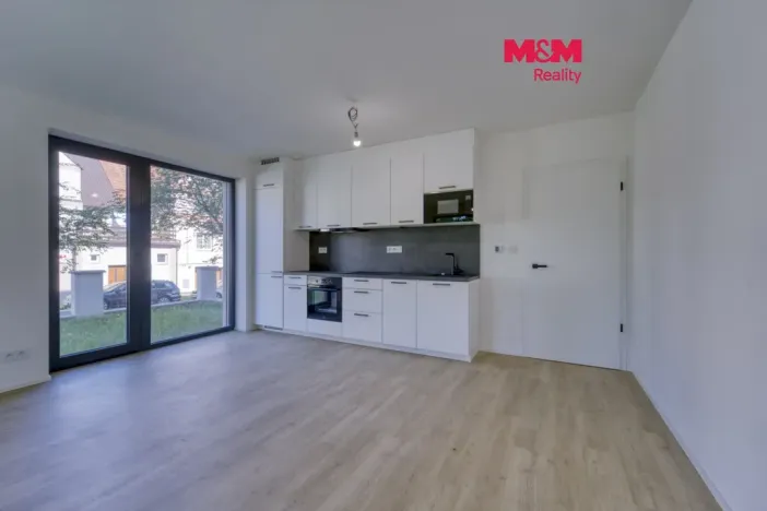 Pronájem bytu 1+kk, Plzeň - Skvrňany, Na Průhonu, 40 m2