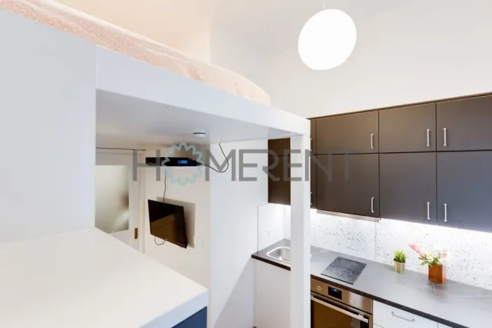 Pronájem bytu 1+kk, Praha - Bubeneč, Korunovační, 17 m2