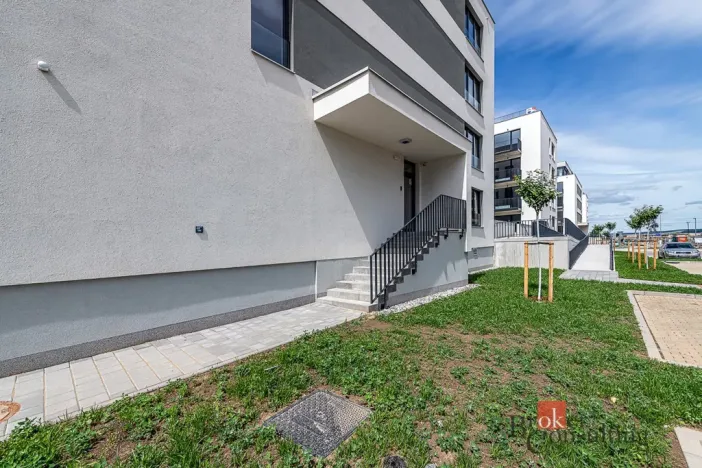 Pronájem bytu 1+kk, Plzeň - Jižní Předměstí, Železná, 28 m2