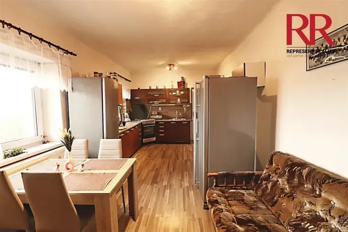 Prodej rodinného domu, Chlumčany, Hřbitovní, 210 m2