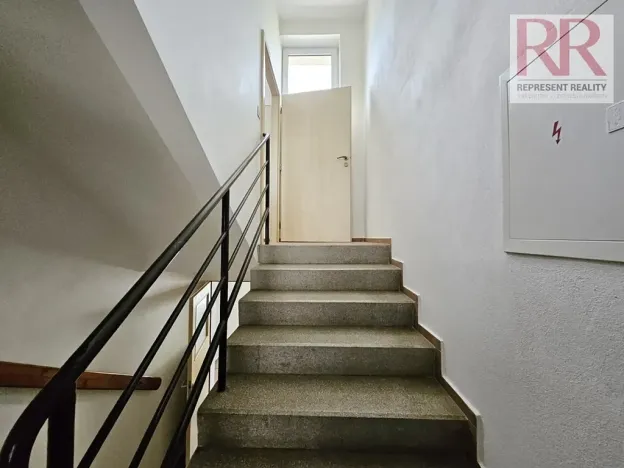 Pronájem obchodního prostoru, Plzeň, Mezi Ploty, 160 m2