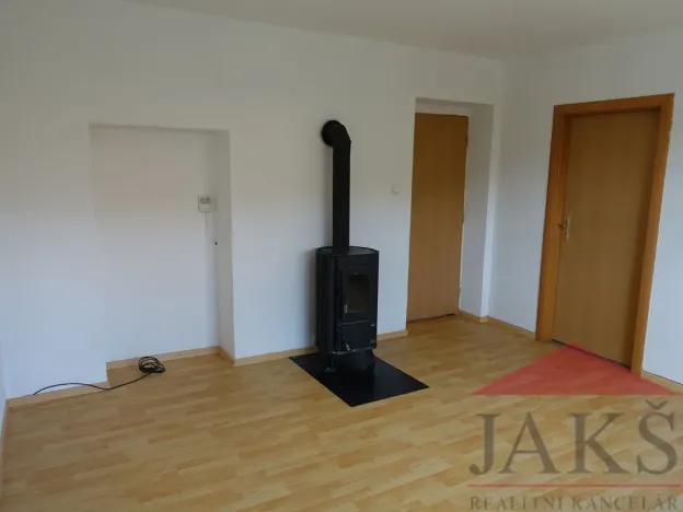 Pronájem bytu 2+1, Velhartice, 53 m2
