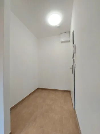 Pronájem bytu 2+1, Hrochův Týnec, Nádražní, 44 m2