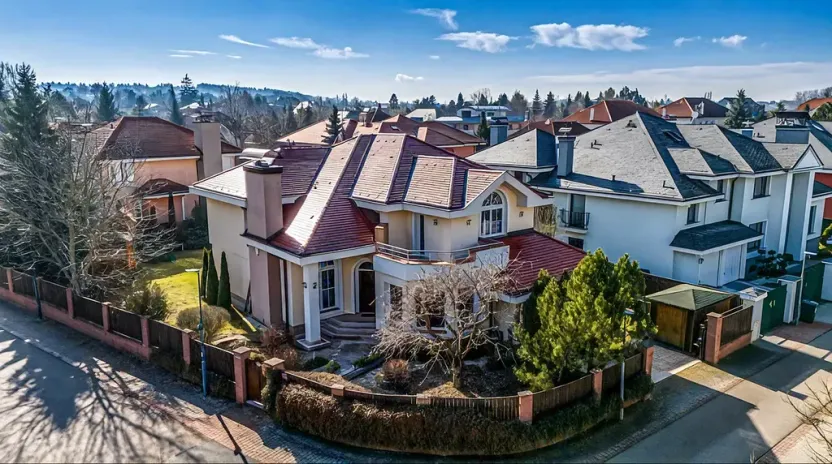Prodej rodinného domu, Průhonice, Jitrocelová, 380 m2