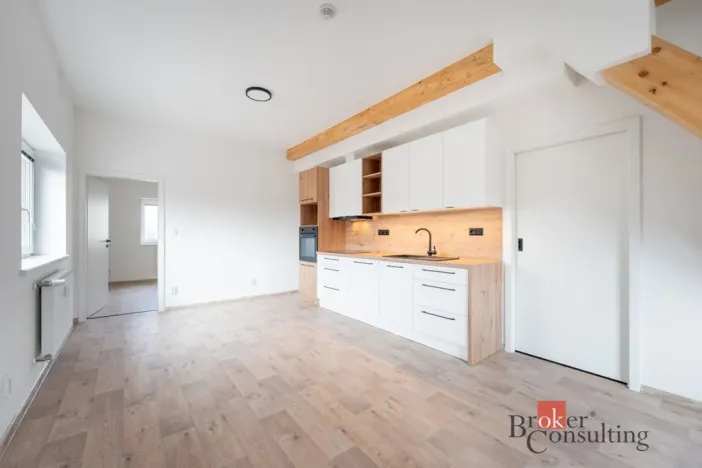 Pronájem bytu 2+kk, Rájec-Jestřebí - Rájec, Jurkova, 46 m2