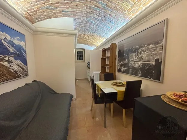 Pronájem bytu 2+kk, Praha - Žižkov, Blahníkova, 36 m2