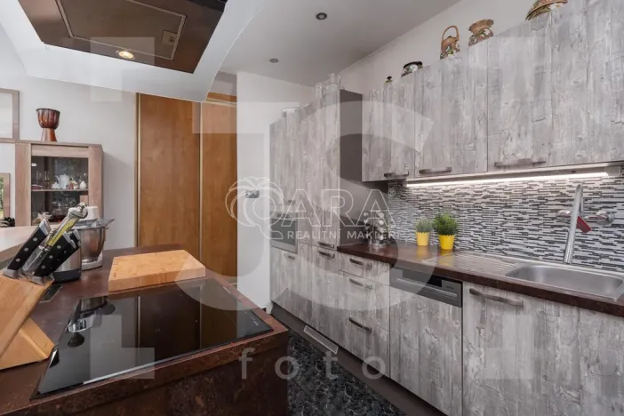 Prodej bytu 2+kk, Praha - Vršovice, Kišiněvská, 56 m2