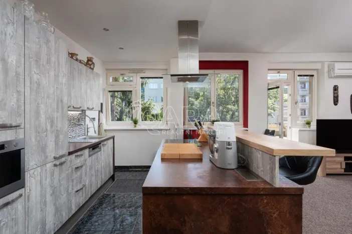 Prodej bytu 2+kk, Praha - Vršovice, Kišiněvská, 56 m2