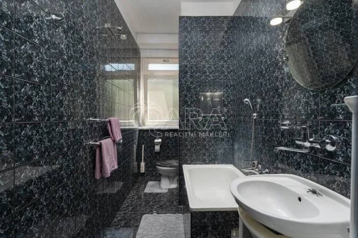 Prodej bytu 2+kk, Praha - Vršovice, Kišiněvská, 56 m2