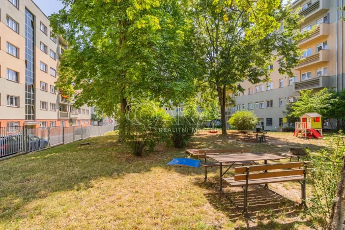 Prodej bytu 2+kk, Praha - Vršovice, Kišiněvská, 56 m2