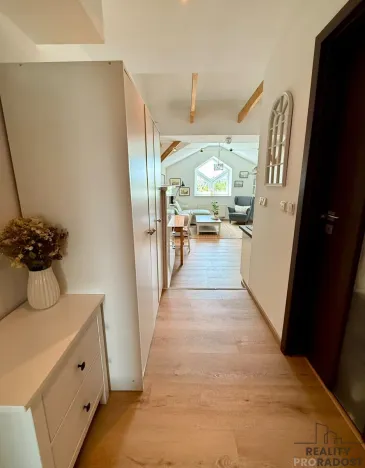 Pronájem bytu 2+kk, Znojmo, Jarošova, 48 m2
