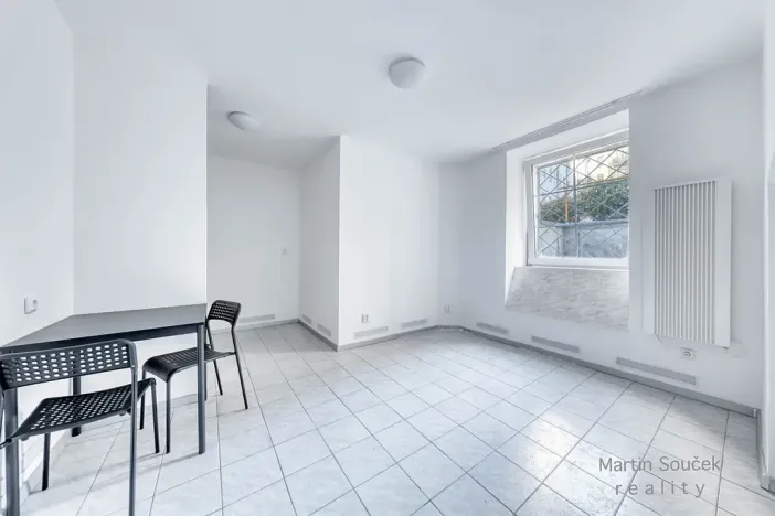Pronájem bytu 1+kk, Praha - Holešovice, Šimáčkova, 21 m2