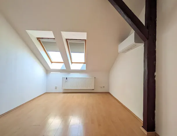 Pronájem bytu 2+1, Brno, Husitská, 84 m2