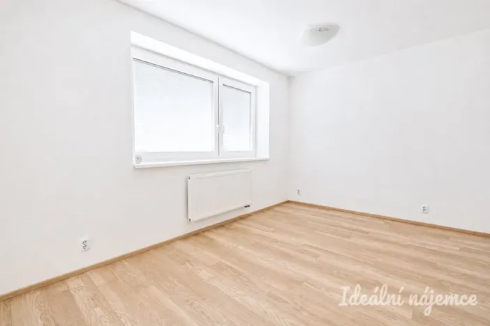 Prodej bytu 1+kk, Brno - Žebětín, Přírodní, 32 m2