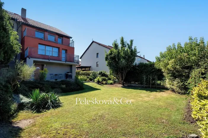 Prodej vícegeneračního domu, Praha - Štěrboholy, Pod areálem, 333 m2
