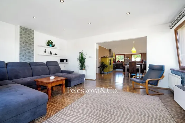 Prodej vícegeneračního domu, Praha - Štěrboholy, Pod areálem, 333 m2