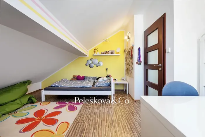 Prodej vícegeneračního domu, Praha - Štěrboholy, Pod areálem, 333 m2