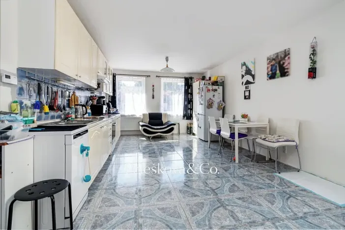 Prodej vícegeneračního domu, Praha - Štěrboholy, Pod areálem, 333 m2