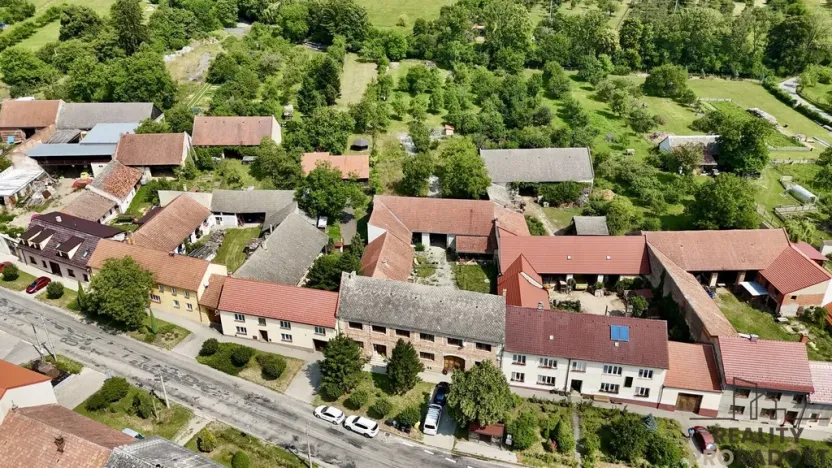 Prodej vícegeneračního domu, Vanovice, 450 m2