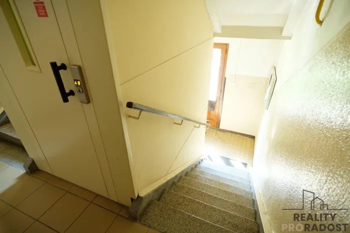 Pronájem bytu 1+1, Olomouc, Na Bystřičce, 31 m2
