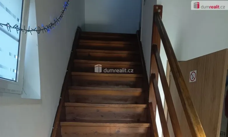 Pronájem atypického bytu, Praha - Hloubětín, Pokorného, 20 m2