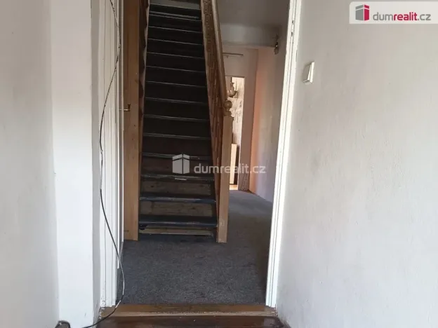 Pronájem atypického bytu, Praha - Hloubětín, Pokorného, 20 m2