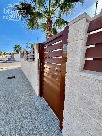 Prodej rodinného domu, Benijofar, Alicante, Španělsko, 131 m2