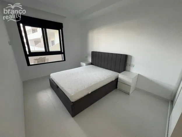 Prodej bytu 3+kk, San Miguel de Salinas, Alicante, Španělsko, 70 m2
