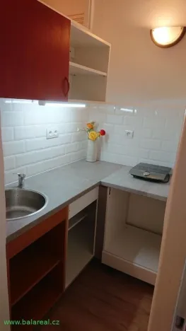 Pronájem bytu 1+kk, Brno, Hoppova, 26 m2