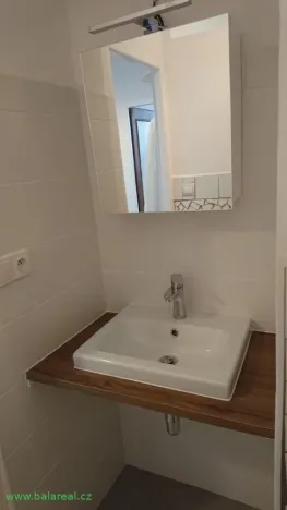 Pronájem bytu 1+kk, Brno, Hoppova, 26 m2