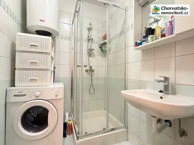 Prodej bytu 3+kk, Novalja, Chorvatsko, 72 m2