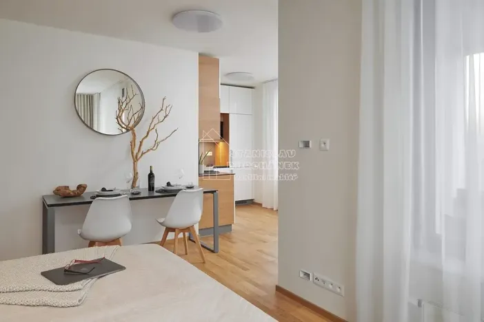 Pronájem bytu 1+kk, Praha - Střížkov, Střížkovská, 45 m2