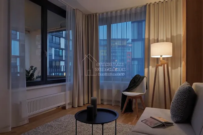 Pronájem bytu 1+kk, Praha - Střížkov, Střížkovská, 45 m2