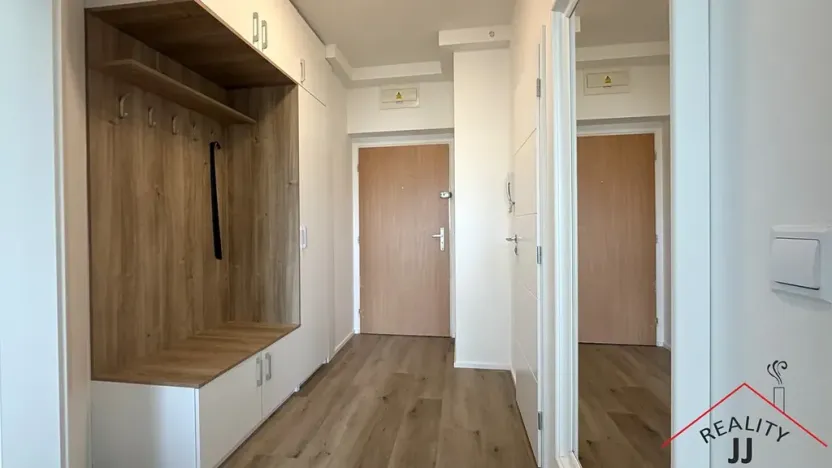 Pronájem bytu 2+kk, Praha - Kyje, Pelušková, 45 m2